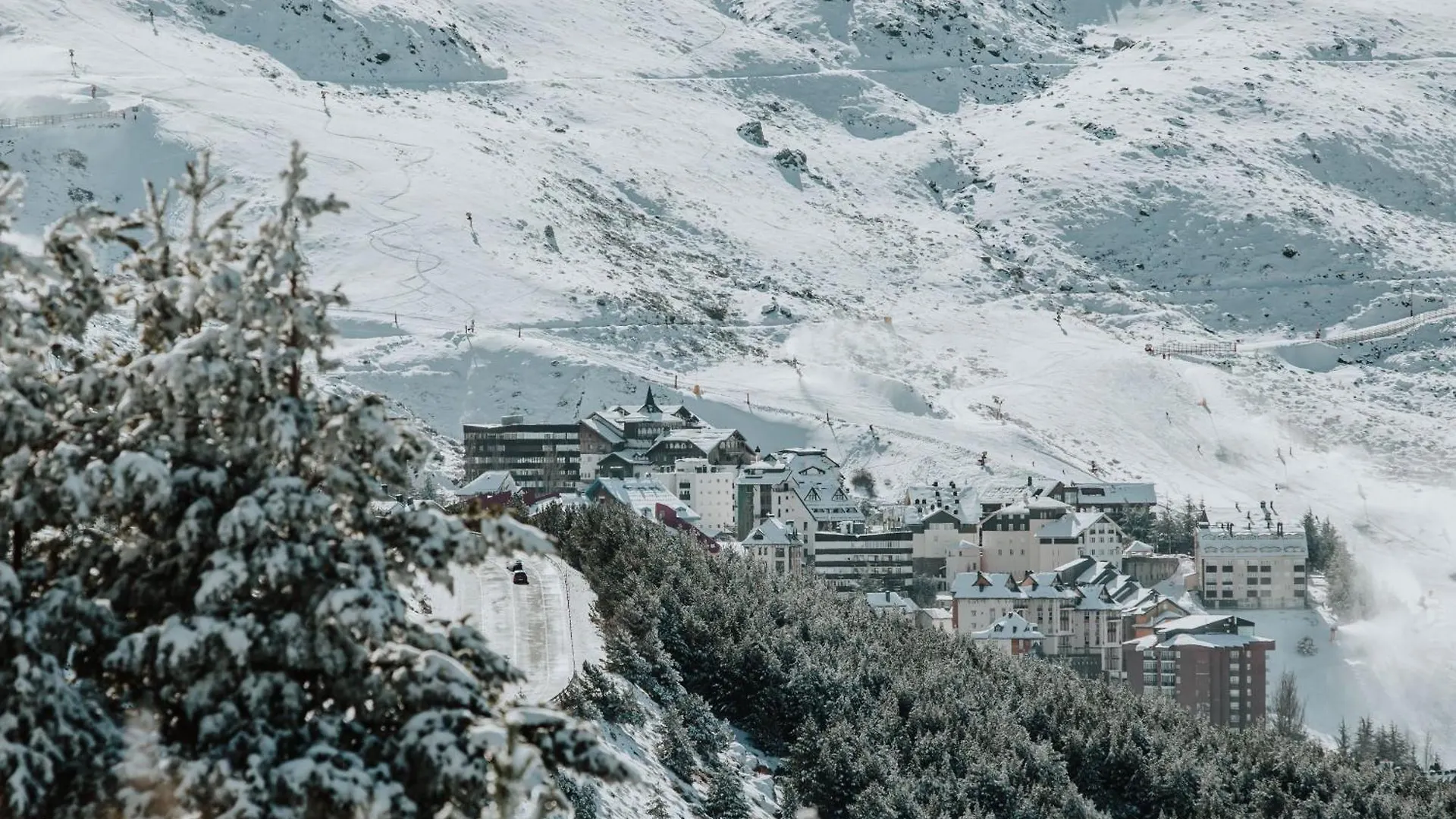 Luxury 3Bed Penthouse By Ski Slope - Sierra Nevada Apartment Spain